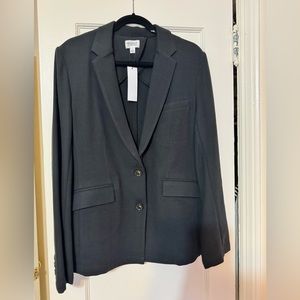 Black Blazer, The Drop